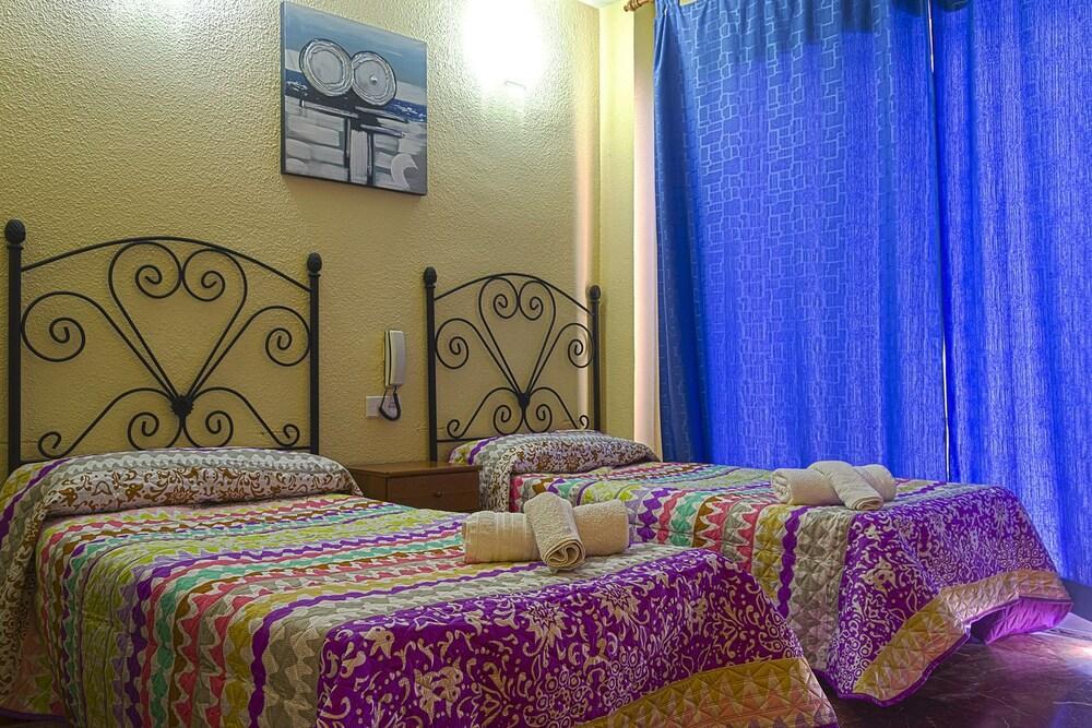 Hostal Nevot 그라나다 외부 사진