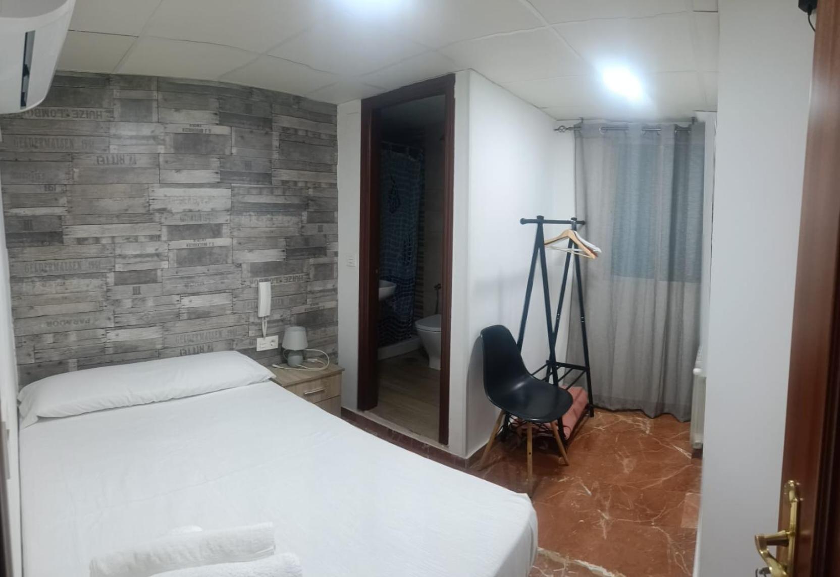 Hostal Nevot 그라나다 외부 사진