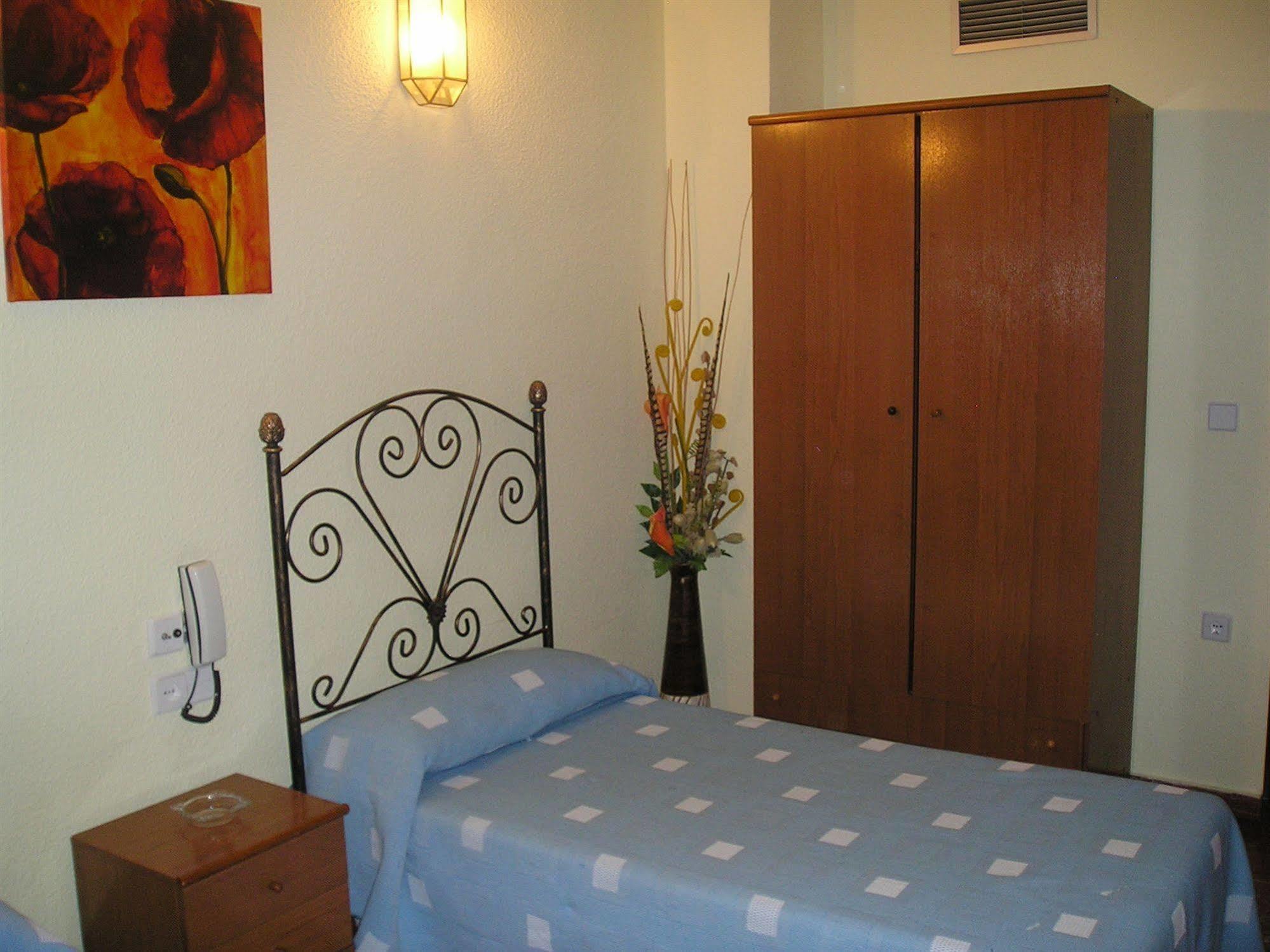 Hostal Nevot 그라나다 외부 사진