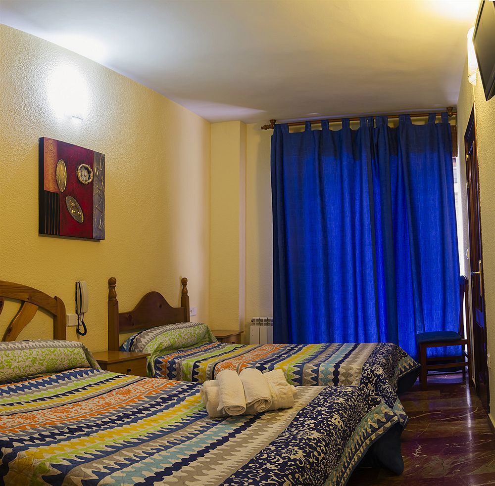 Hostal Nevot 그라나다 외부 사진